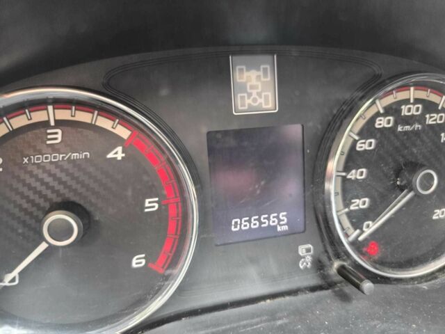 Сірий Міцубісі Л 200, об'ємом двигуна 2.4 л та пробігом 66 тис. км за 16999 $, фото 4 на Automoto.ua