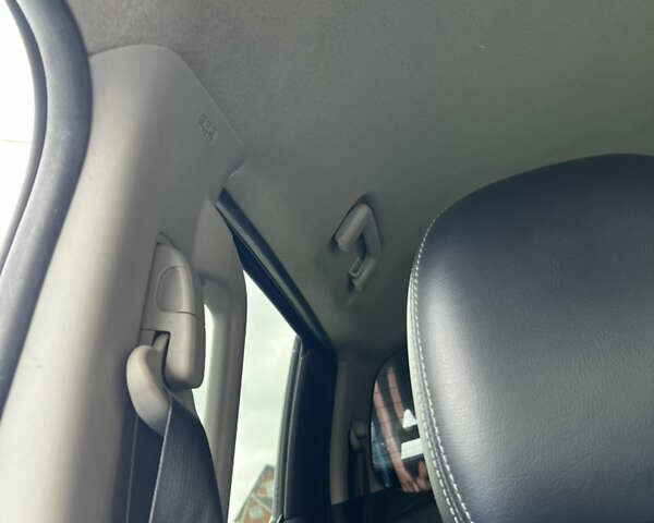 Сірий Міцубісі Л 200, об'ємом двигуна 2.44 л та пробігом 157 тис. км за 30300 $, фото 21 на Automoto.ua