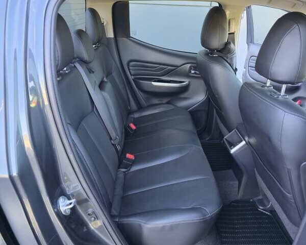 Серый Мицубиси Л 200, объемом двигателя 2.44 л и пробегом 4 тыс. км за 44400 $, фото 32 на Automoto.ua