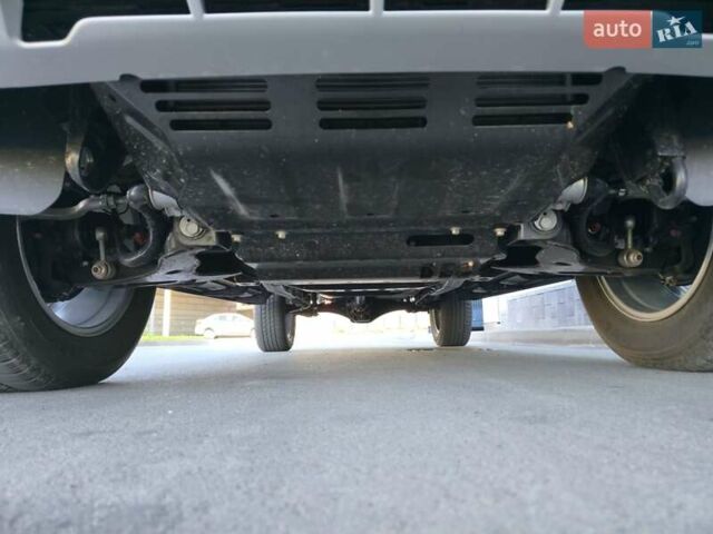 Серый Мицубиси Л 200, объемом двигателя 2.44 л и пробегом 4 тыс. км за 44400 $, фото 43 на Automoto.ua