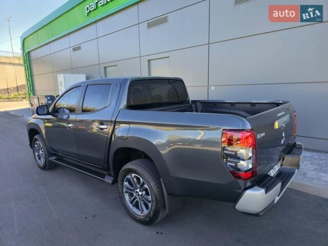 Серый Мицубиси Л 200, объемом двигателя 2.44 л и пробегом 4 тыс. км за 44400 $, фото 11 на Automoto.ua