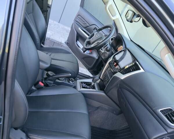 Серый Мицубиси Л 200, объемом двигателя 2.44 л и пробегом 4 тыс. км за 44400 $, фото 37 на Automoto.ua