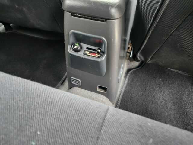 Синій Міцубісі Л 200, об'ємом двигуна 2.5 л та пробігом 105 тис. км за 7574 $, фото 23 на Automoto.ua