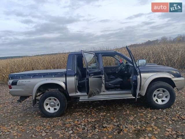 Синій Міцубісі Л 200, об'ємом двигуна 0 л та пробігом 276 тис. км за 5300 $, фото 16 на Automoto.ua