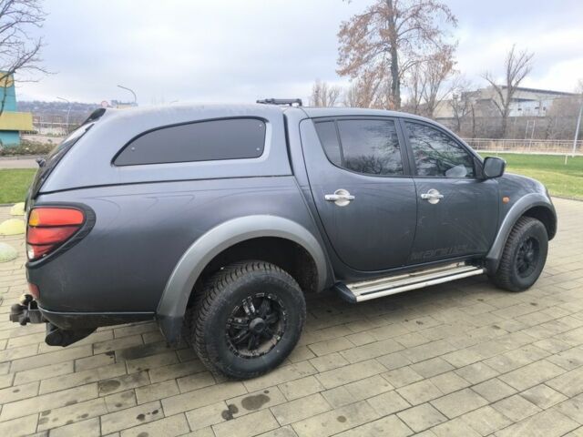 Синій Міцубісі Л 200, об'ємом двигуна 2.5 л та пробігом 187 тис. км за 5900 $, фото 8 на Automoto.ua