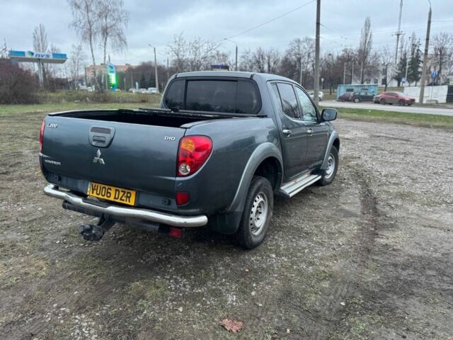 Синий Мицубиси Л 200, объемом двигателя 2.5 л и пробегом 212 тыс. км за 7000 $, фото 3 на Automoto.ua