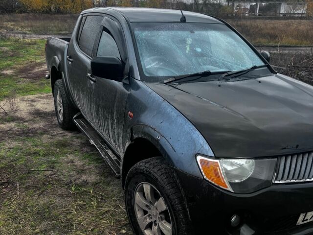 Мицубиси Л 200 2006 в Чугуеве на Automoto.ua Синий Мицубиси Л 200, объемом двигателя 2.5 л и пробегом 250 тыс. км за 6000 $, фото 2 на Automoto.ua