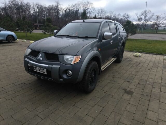 Синій Міцубісі Л 200, об'ємом двигуна 2.5 л та пробігом 187 тис. км за 5900 $, фото 4 на Automoto.ua