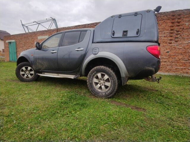 Синій Міцубісі Л 200, об'ємом двигуна 2.5 л та пробігом 190 тис. км за 5900 $, фото 3 на Automoto.ua