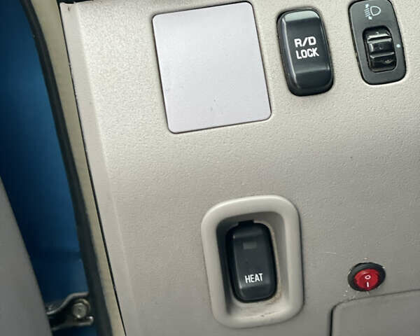 Синій Міцубісі Л 200, об'ємом двигуна 2.48 л та пробігом 469 тис. км за 10300 $, фото 13 на Automoto.ua