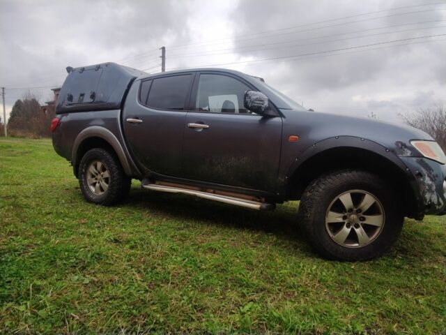 Синій Міцубісі Л 200, об'ємом двигуна 2.5 л та пробігом 190 тис. км за 5900 $, фото 1 на Automoto.ua