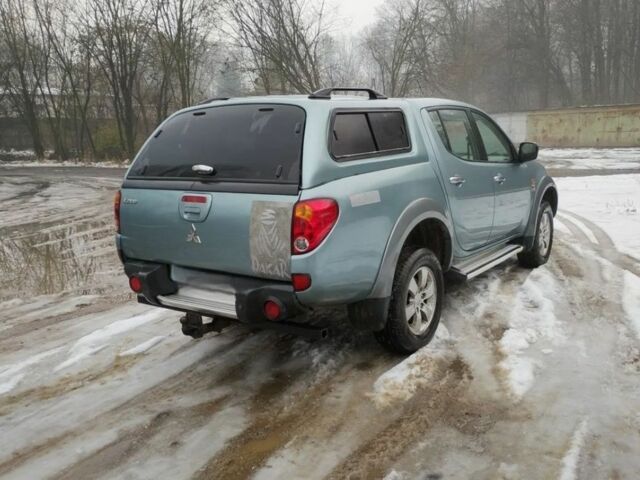 Синий Мицубиси Л 200, объемом двигателя 2.5 л и пробегом 260 тыс. км за 3800 $, фото 3 на Automoto.ua