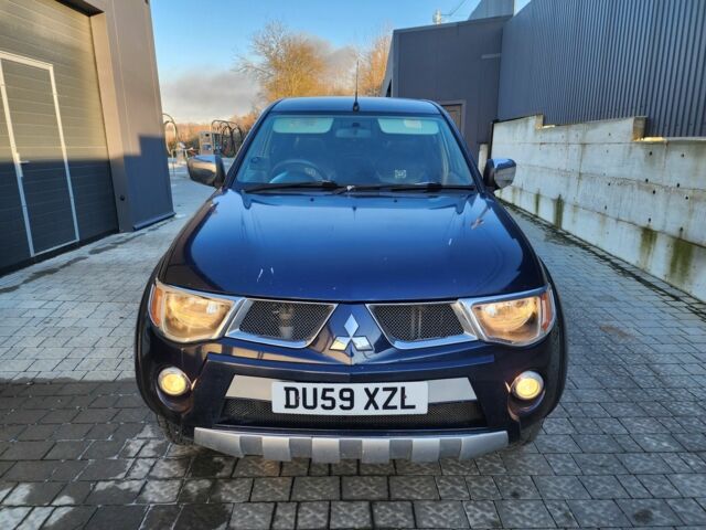 Синий Мицубиси Л 200, объемом двигателя 2.5 л и пробегом 154 тыс. км за 8678 $, фото 4 на Automoto.ua