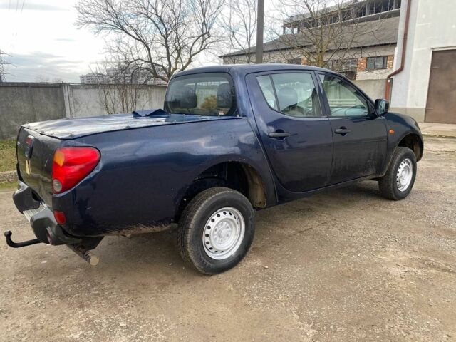 Синий Мицубиси Л 200, объемом двигателя 2.5 л и пробегом 291 тыс. км за 8200 $, фото 2 на Automoto.ua