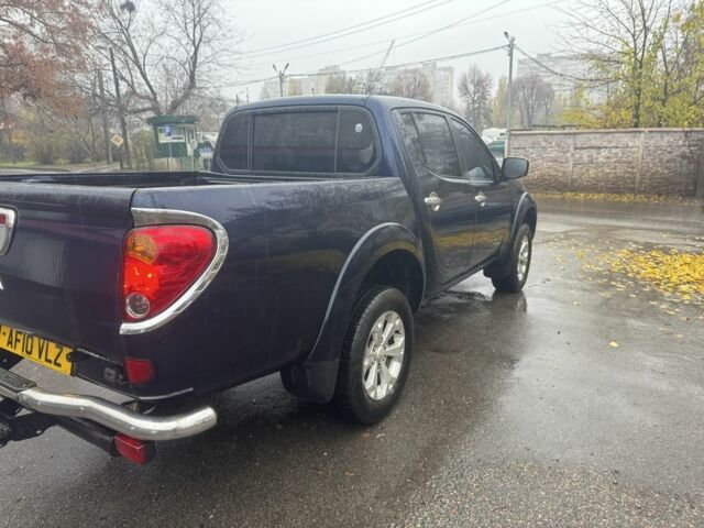 Синій Міцубісі Л 200, об'ємом двигуна 0 л та пробігом 149 тис. км за 7000 $, фото 3 на Automoto.ua