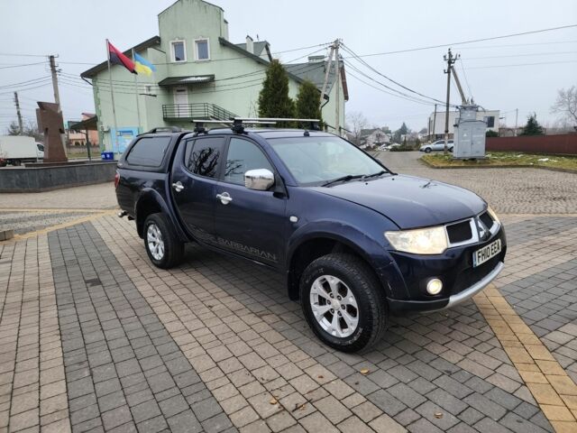 Синий Мицубиси Л 200, объемом двигателя 2.5 л и пробегом 131 тыс. км за 8724 $, фото 2 на Automoto.ua