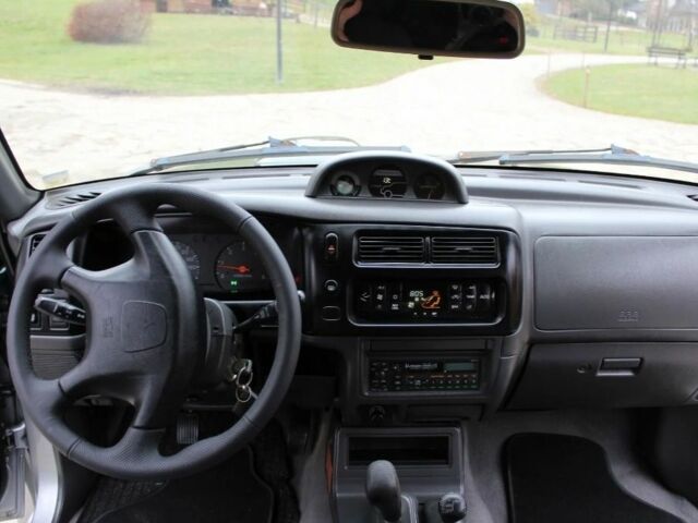 Зеленый Мицубиси Л 200, объемом двигателя 0 л и пробегом 228 тыс. км за 2650 $, фото 11 на Automoto.ua