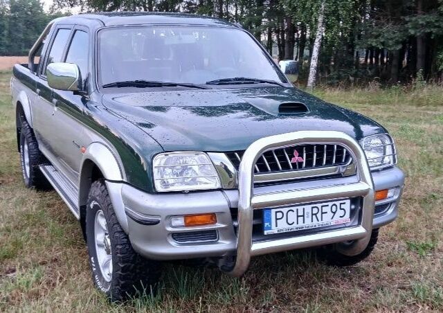 Зелений Міцубісі Л 200, об'ємом двигуна 0 л та пробігом 211 тис. км за 3200 $, фото 3 на Automoto.ua