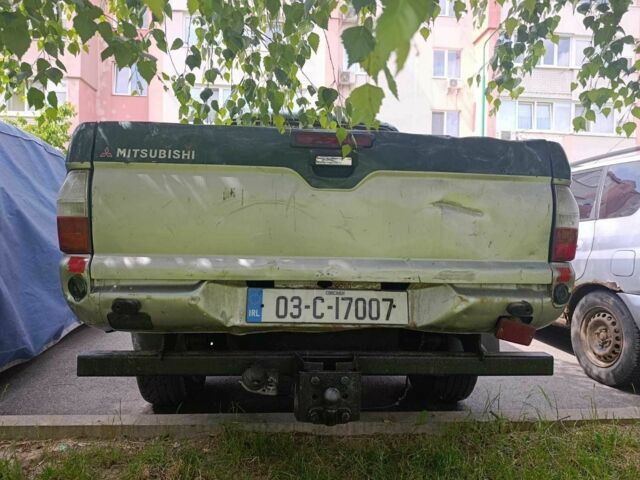 Зелений Міцубісі Л 200, об'ємом двигуна 2.5 л та пробігом 100 тис. км за 6325 $, фото 7 на Automoto.ua