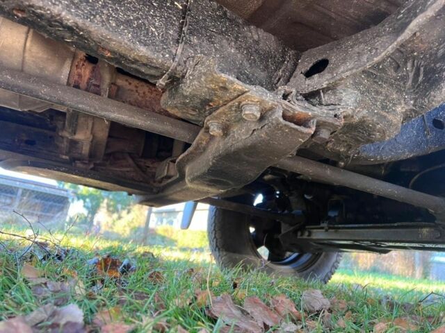 Зеленый Мицубиси Л 200, объемом двигателя 2.5 л и пробегом 380 тыс. км за 4875 $, фото 3 на Automoto.ua