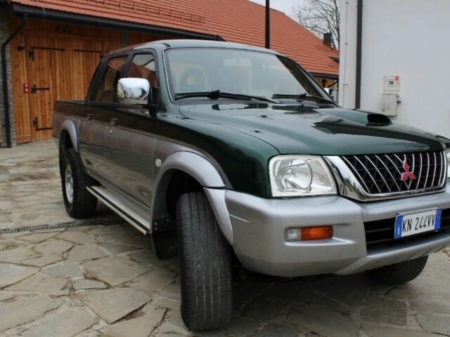 Зеленый Мицубиси Л 200, объемом двигателя 0 л и пробегом 232 тыс. км за 2500 $, фото 3 на Automoto.ua