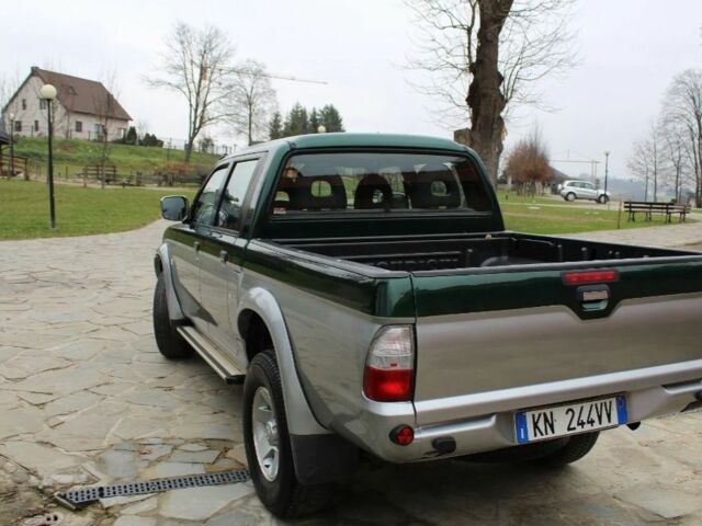 Зеленый Мицубиси Л 200, объемом двигателя 0 л и пробегом 224 тыс. км за 2650 $, фото 5 на Automoto.ua