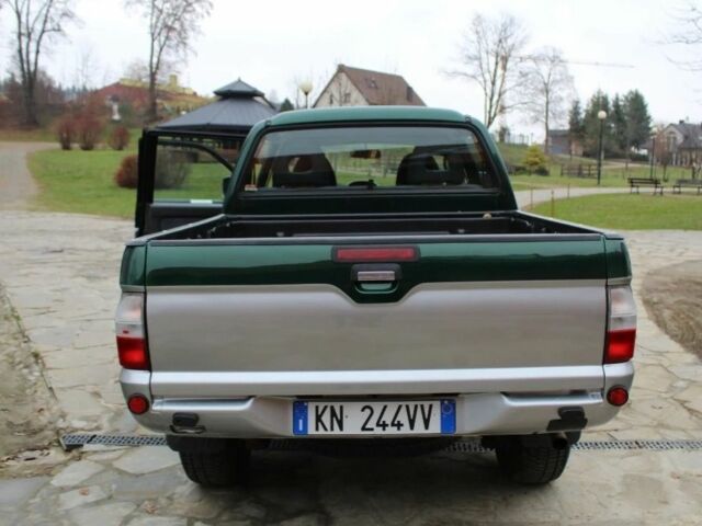 Зеленый Мицубиси Л 200, объемом двигателя 0 л и пробегом 222 тыс. км за 2700 $, фото 18 на Automoto.ua