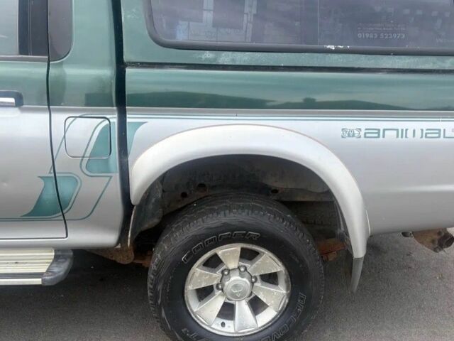 Зеленый Мицубиси Л 200, объемом двигателя 0 л и пробегом 240 тыс. км за 6100 $, фото 2 на Automoto.ua