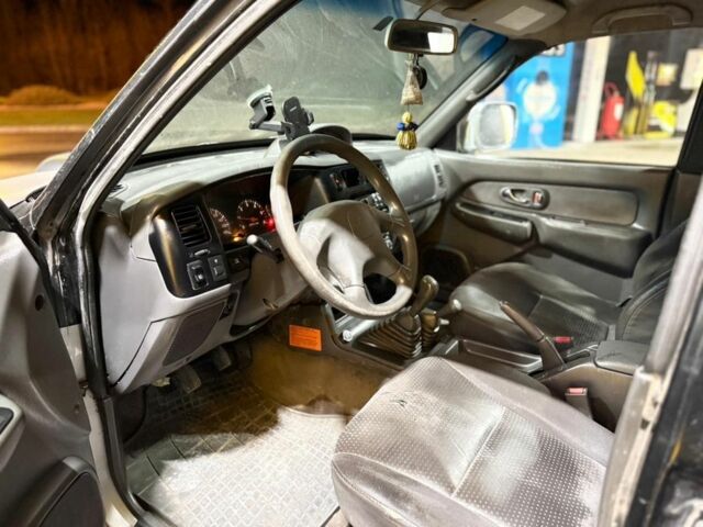 Зеленый Мицубиси Л 200, объемом двигателя 0 л и пробегом 130 тыс. км за 4500 $, фото 5 на Automoto.ua