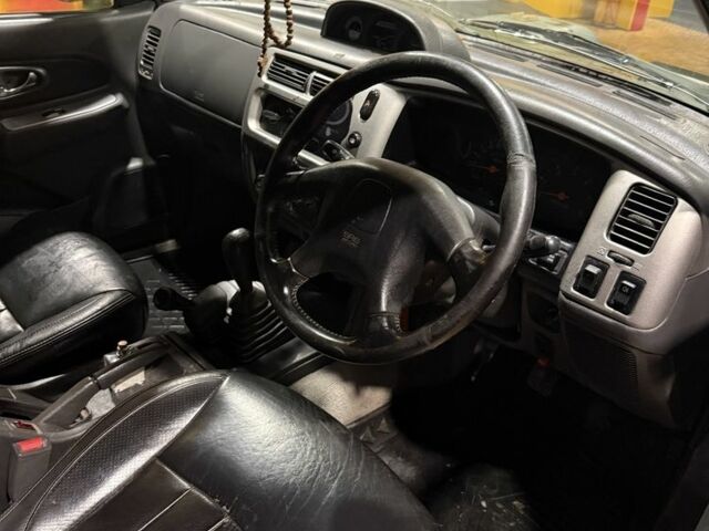 Зеленый Мицубиси Л 200, объемом двигателя 0 л и пробегом 200 тыс. км за 3700 $, фото 4 на Automoto.ua