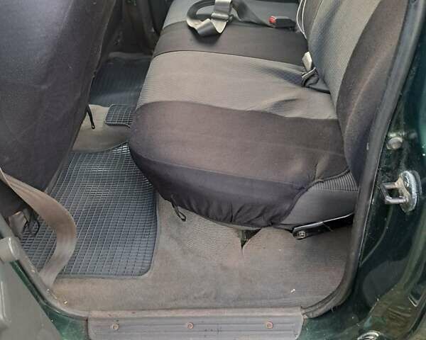 Зеленый Мицубиси Л 200, объемом двигателя 2.5 л и пробегом 264 тыс. км за 5537 $, фото 6 на Automoto.ua