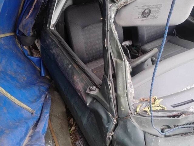 Зеленый Мицубиси Л 200, объемом двигателя 2.5 л и пробегом 350 тыс. км за 1798 $, фото 4 на Automoto.ua