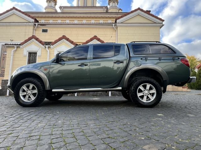 Мицубиси Л 200 2007 в Одессе на Automoto.ua Зеленый Мицубиси Л 200, объемом двигателя 2.5 л и пробегом 227 тыс. км за 14200 $, фото 4 на Automoto.ua