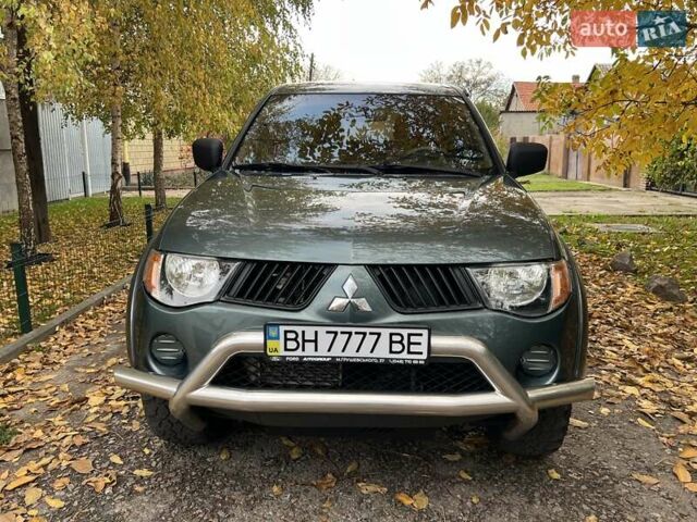 Мицубиси Л 200 2007 в Одессе на Automoto.ua Зеленый Мицубиси Л 200, объемом двигателя 2.5 л и пробегом 132 тыс. км за 12500 $, фото 1 на Automoto.ua