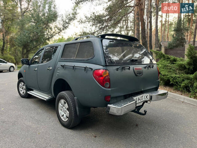 Мицубиси Л 200 2007 в Новомосковске на Automoto.ua Зеленый Мицубиси Л 200, объемом двигателя 2.5 л и пробегом 300 тыс. км за 10500 $, фото 10 на Automoto.ua