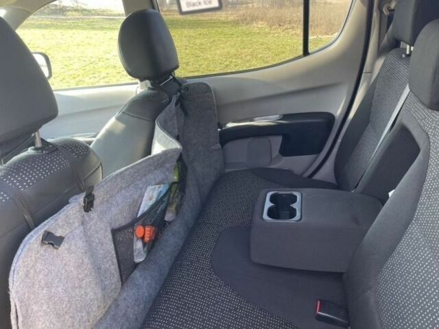 Зеленый Мицубиси Л 200, объемом двигателя 2.5 л и пробегом 263 тыс. км за 4200 $, фото 7 на Automoto.ua