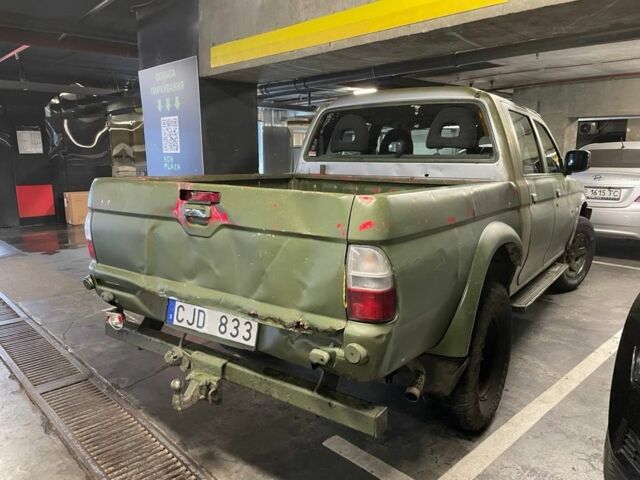 Зеленый Мицубиси Л 200, объемом двигателя 2.5 л и пробегом 125 тыс. км за 4200 $, фото 6 на Automoto.ua