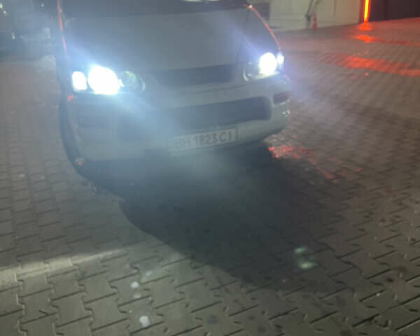 Белый Мицубиси Л 400, объемом двигателя 0 л и пробегом 370 тыс. км за 3000 $, фото 1 на Automoto.ua