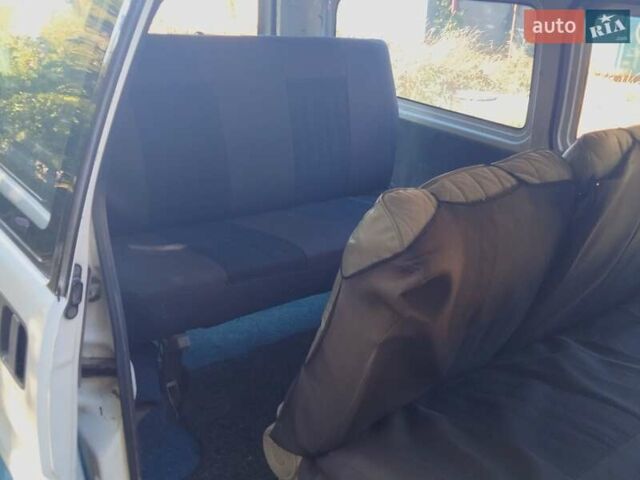 Белый Мицубиси Л 400, объемом двигателя 2.48 л и пробегом 294 тыс. км за 4800 $, фото 11 на Automoto.ua