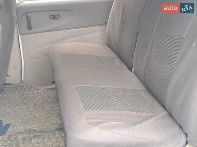 Білий Міцубісі Л 400, об'ємом двигуна 2.5 л та пробігом 294 тис. км за 5240 $, фото 5 на Automoto.ua