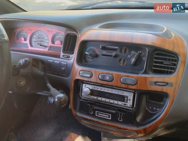 Белый Мицубиси Л 400, объемом двигателя 2.48 л и пробегом 294 тыс. км за 4800 $, фото 16 на Automoto.ua