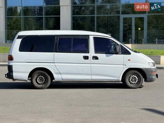 Белый Мицубиси Л 400, объемом двигателя 2.5 л и пробегом 520 тыс. км за 4300 $, фото 7 на Automoto.ua
