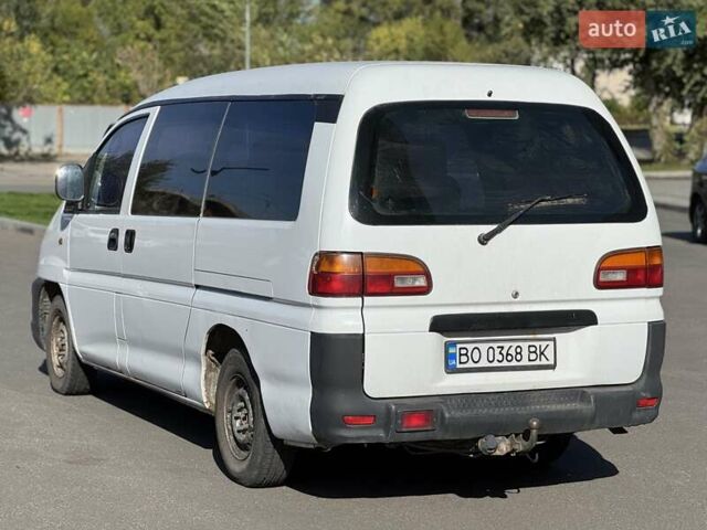Белый Мицубиси Л 400, объемом двигателя 2.5 л и пробегом 520 тыс. км за 4300 $, фото 2 на Automoto.ua