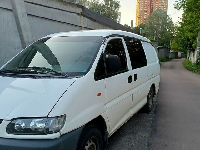 Білий Міцубісі Л 400, об'ємом двигуна 2.5 л та пробігом 360 тис. км за 3500 $, фото 1 на Automoto.ua