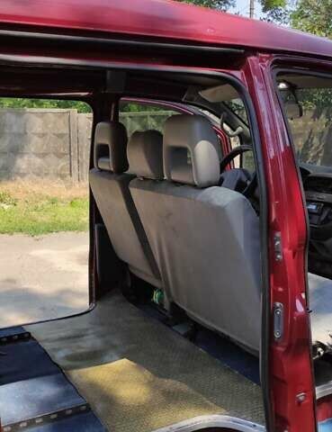 Красный Мицубиси Л 400, объемом двигателя 2.48 л и пробегом 290 тыс. км за 2800 $, фото 3 на Automoto.ua