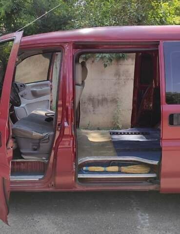 Красный Мицубиси Л 400, объемом двигателя 2.48 л и пробегом 290 тыс. км за 2800 $, фото 9 на Automoto.ua