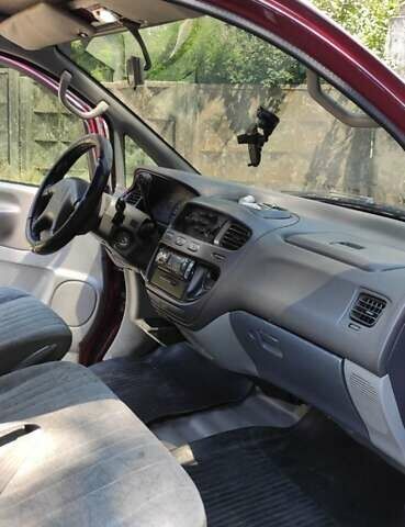 Красный Мицубиси Л 400, объемом двигателя 2.48 л и пробегом 290 тыс. км за 2800 $, фото 8 на Automoto.ua