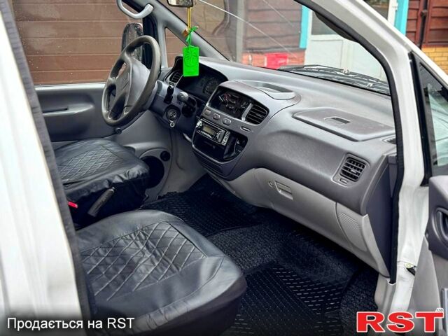 Мицубиси Л 400, объемом двигателя 2.5 л и пробегом 216 тыс. км за 4500 $, фото 5 на Automoto.ua