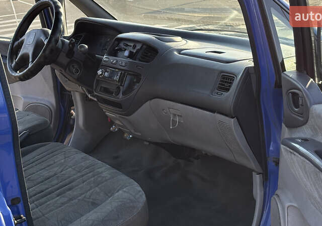 Синий Мицубиси Л 400, объемом двигателя 2.48 л и пробегом 347 тыс. км за 3800 $, фото 18 на Automoto.ua