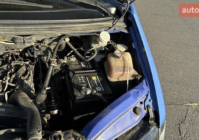 Синий Мицубиси Л 400, объемом двигателя 2.48 л и пробегом 347 тыс. км за 3800 $, фото 14 на Automoto.ua
